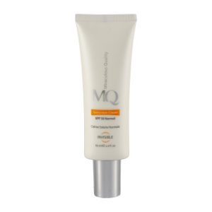 کرم ضد آفتاب بی رنگ ام کیو با SPF50 مناسب پوست نرمال و خشک حجم 55 میلی لیتر