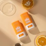 ضد آفتاب استیکی استلین با ویتامین سی و نیاسینامید حجم 20گرم Estelin Vitamin C Niacinamide Sunscreen Stick ++SPF50 PA